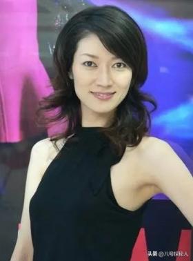 松峰莉璃：靠本色出演走红，两次婚姻都嫁给中国人，称中国很温暖-图6